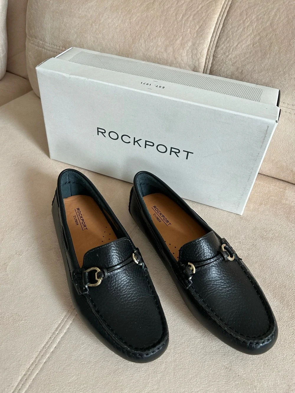 🔥New with Box🔥 Rockport Black Leather Stylish, Comfort Loafer Shoes